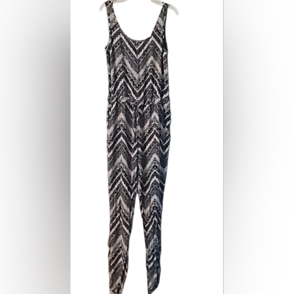 🖤Woman Size XS Sleeveless Romper Jumpsuit🤍